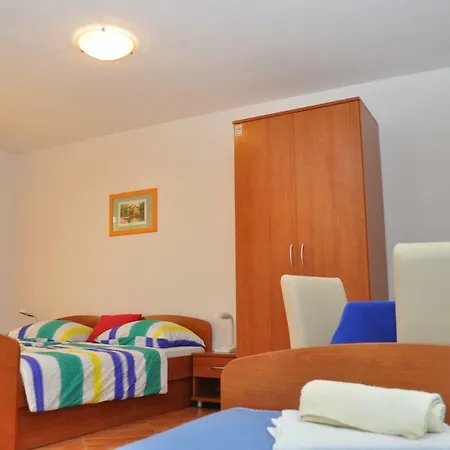 Apartments Ivica Makarska Exterior photo