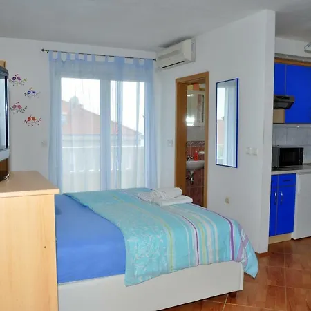 Apartments Ivica Makarska Exterior photo